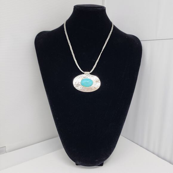 Vintage Hammered Silver Necklace - Picture 5 of 6